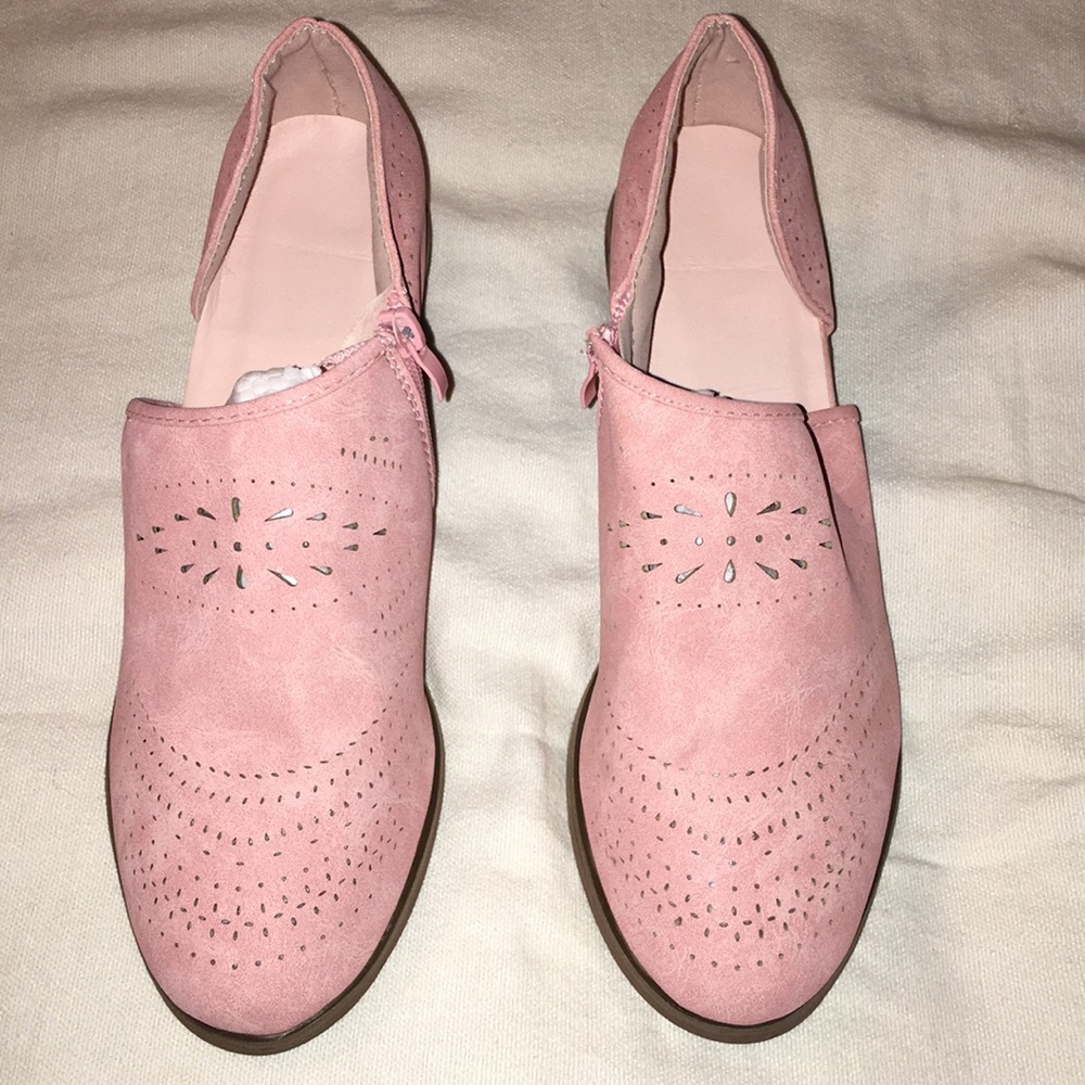 NWOT Pink suede like shoes/ side zip
